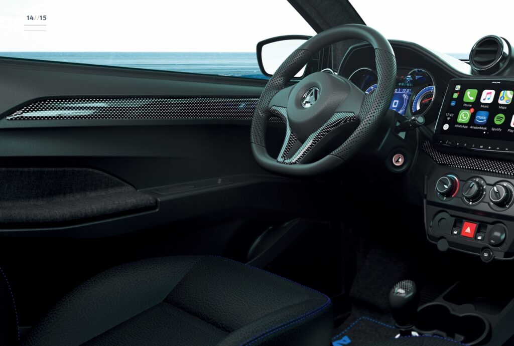 interior-eaixam-ecoupe 2025 electrico