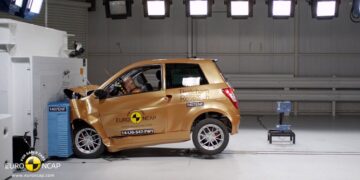 ¿Son seguros ‘coches’ sin carnet? Estos crash test ponen en evidencia su fragilidad
