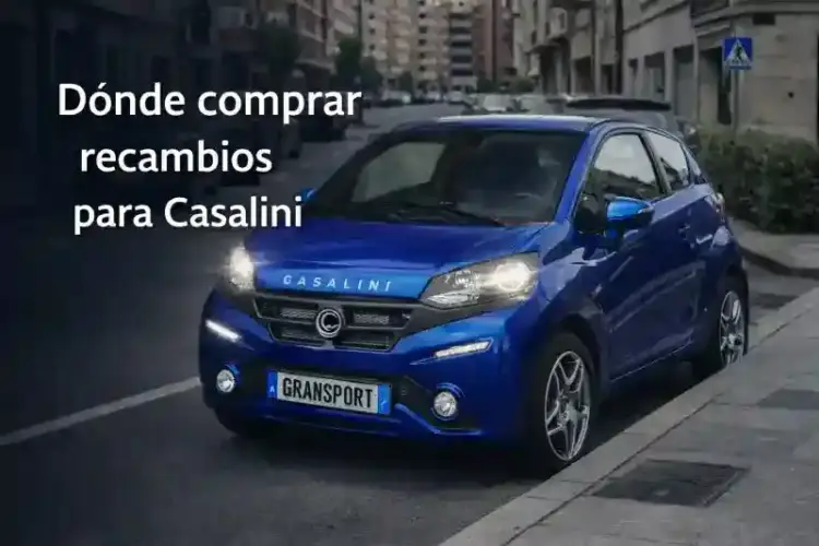 composicion digital de un coche sin carnet casalini azul en entorno urbano para ilustrar donde comprar recambios casalini